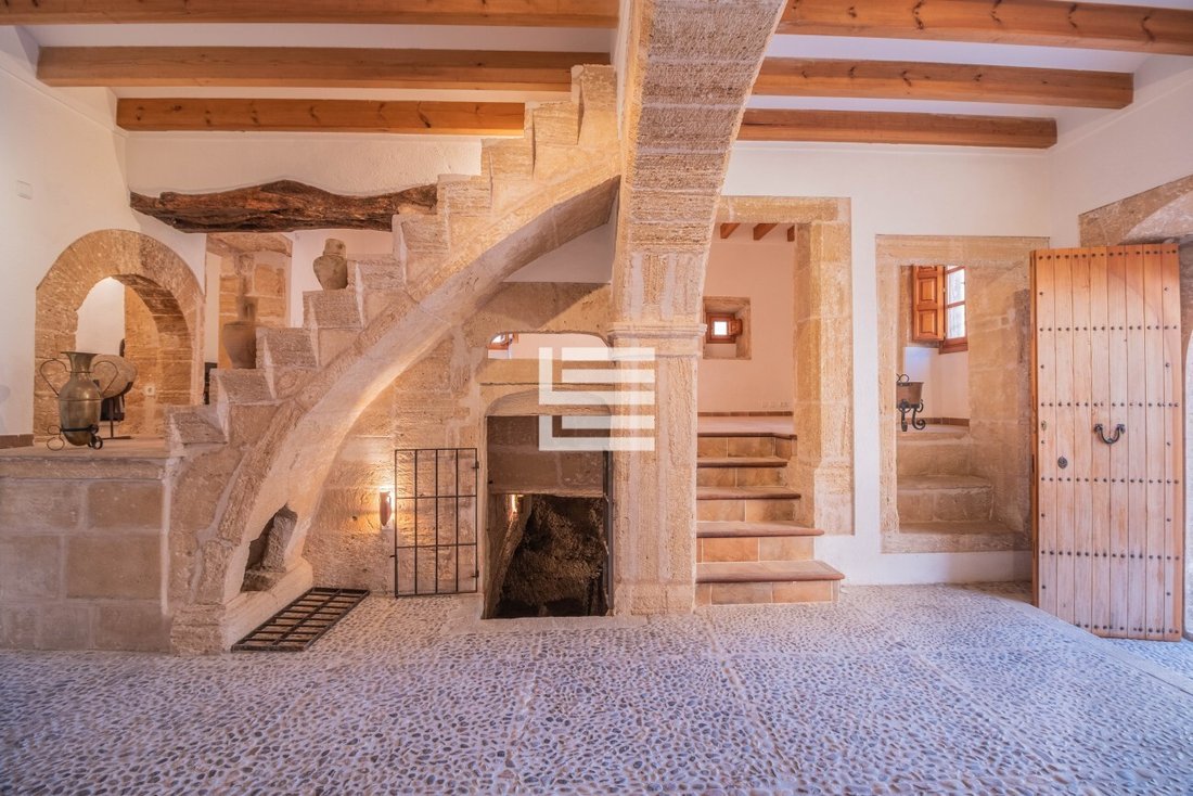 Townhouse in Alcudia, Balearic Islands, Spain 1 - 17530778