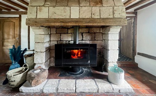 For Sale – Press House In A Peaceful Environment Near Pont L'evêque 14130