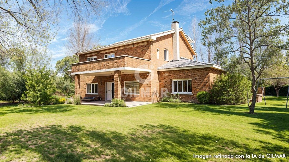Villa in Villafranca del Castillo, Villanueva de la Canada, Comunidad de Madrid 4 - 17531509