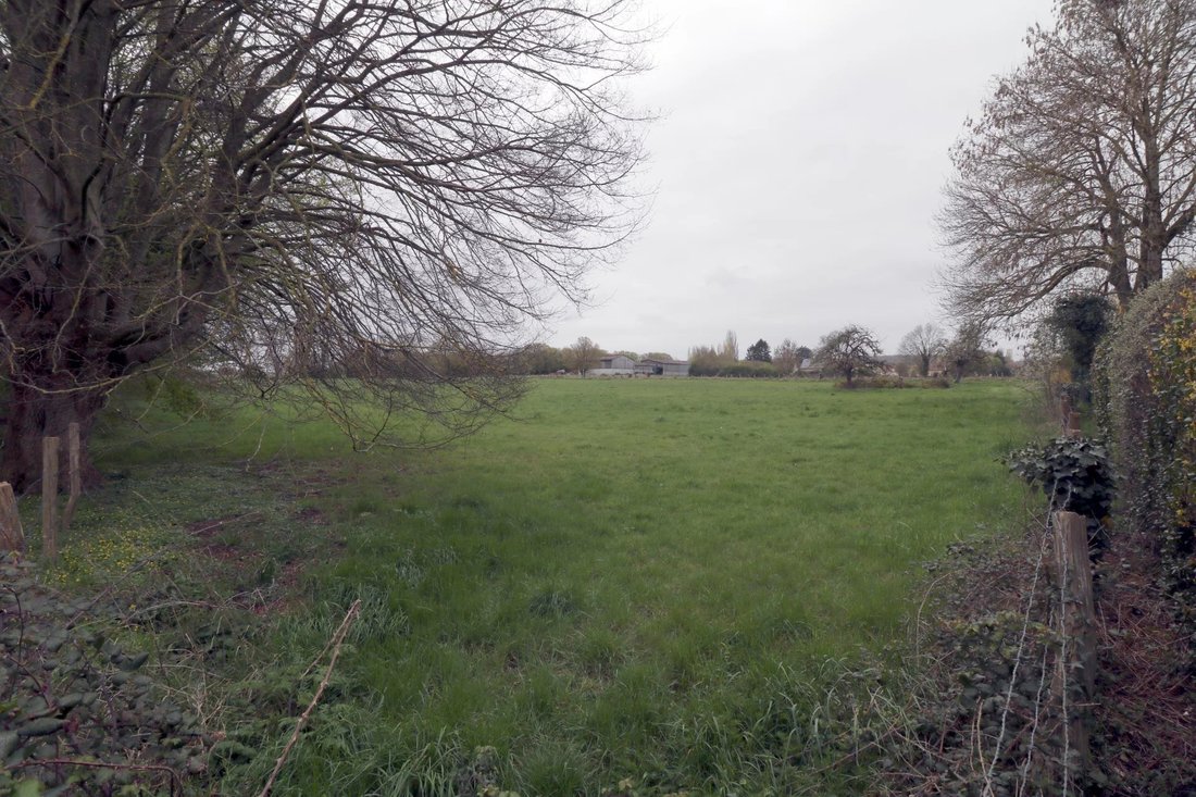 Land in Pierrefitte-en-Beauvaisis, Hauts-de-France, France 1 - 17532025