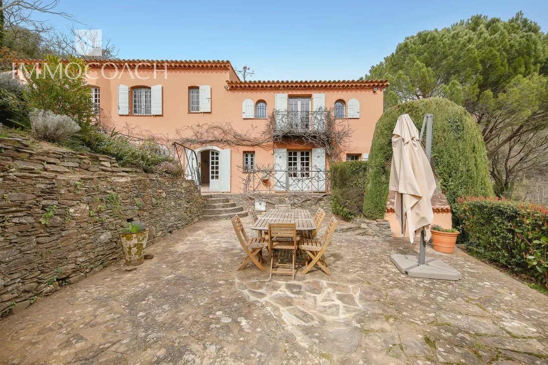 Country House in Collobrières, Provence-Alpes-Côte d'Azur, France 3 - 17377093