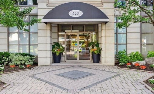 Condo in Burlington, Ontario, Canada 1