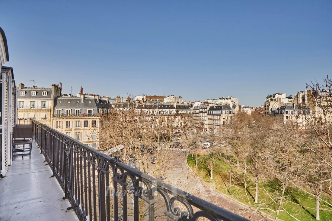 Apartment in Courcelles-Wagram, Paris 17e Arrondissement, Paris 3 - 17531982
