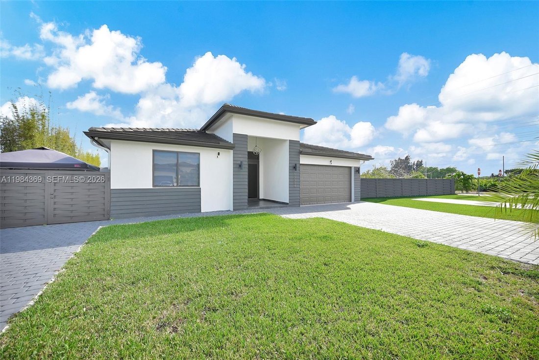 House in Miami, Florida, United States 4 - 17531150