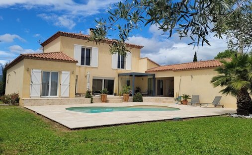 House in Saint-Geniès-de-Fontedit, Occitania, France 1