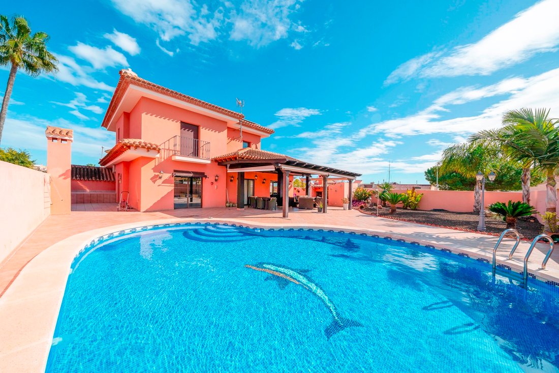 Villa in San Javier (Neighbourhood), San Javier, Región de Murcia 1 - 17530678
