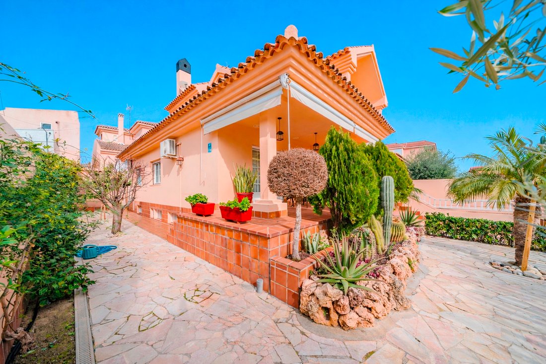 Villa in San Javier (Neighbourhood), San Javier, Región de Murcia 1 - 17530732