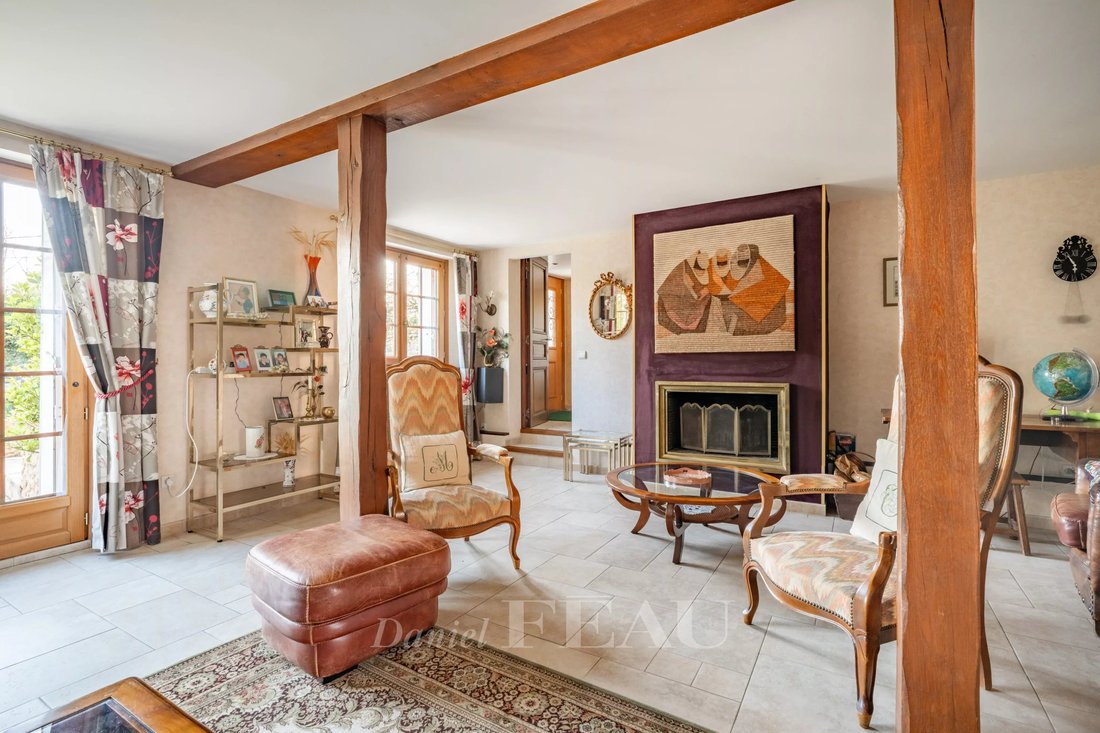 House in Les Mesnuls, Ile-de-France, France 3 - 17530737