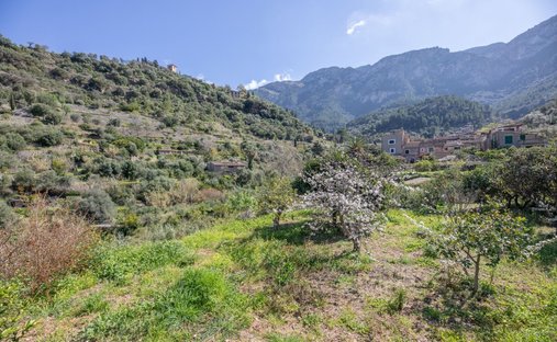Land in Deià, Balearische Inseln, Spanien 1