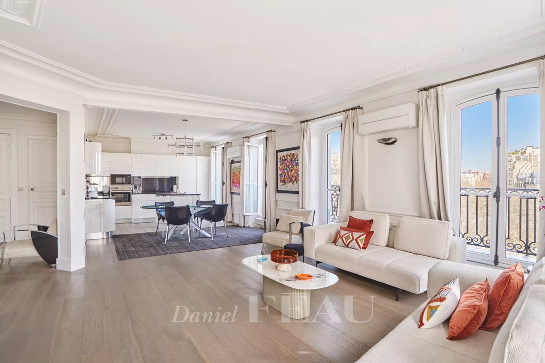 Apartment in Courcelles-Wagram, Paris 17e Arrondissement, Paris 4 - 17531982