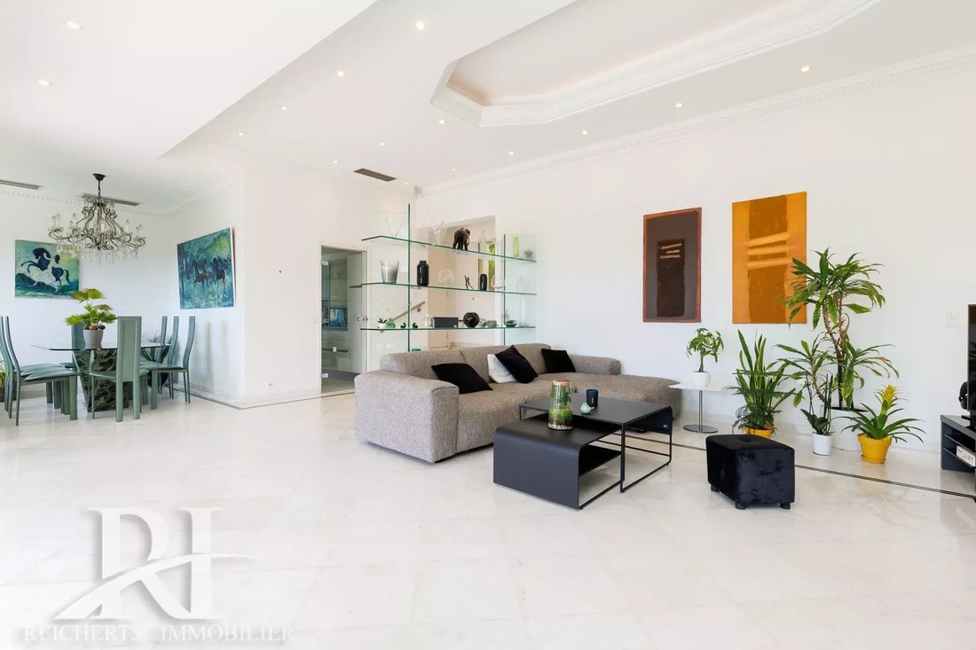 Villa in Mougins, Provence-Alpes-Côte d'Azur, France 3 - 17532027