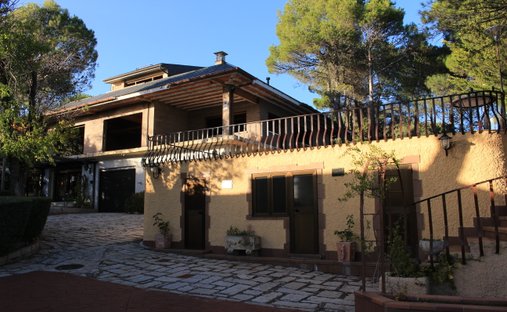 House in Cabanillas de la Sierra, Community of Madrid, Spain 1