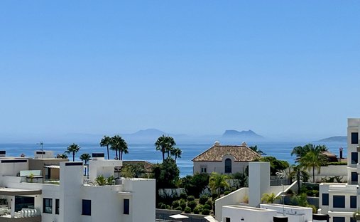 Penthouse in Estepona, Andalusia, Spain 1