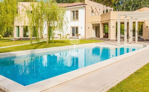 Villa in Centro, Forte dei Marmi, Tuscany 1