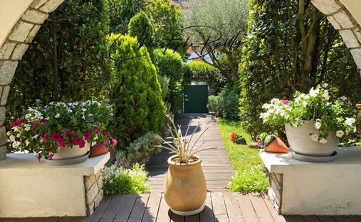 Villa in Côte Pavée-L Hers-La Terrasse, Toulouse, France 1