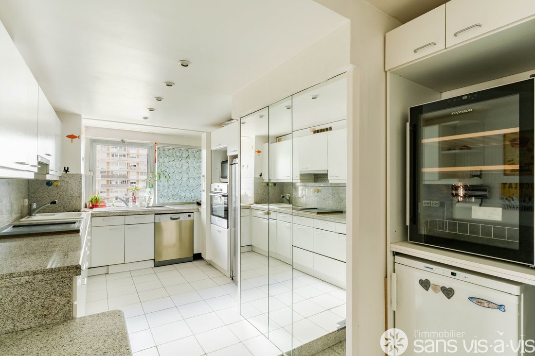 Apartment in Puteaux, Ile-de-France, France 5 - 17534566