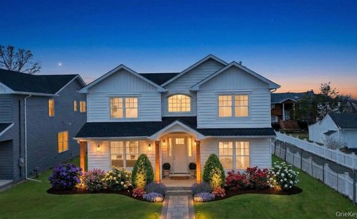 Casa a Hicksville, New York, Stati Uniti 1