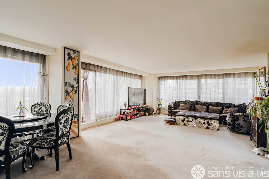 Apartment in Puteaux, Ile-de-France, France 2 - 17534566