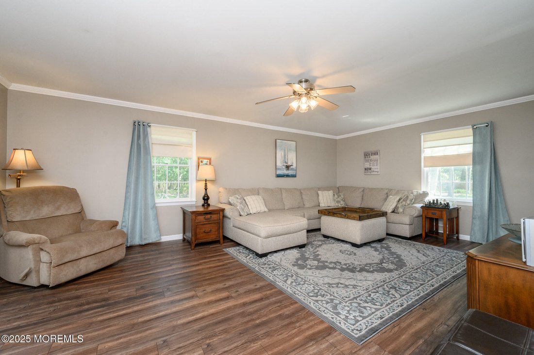 House in Jackson Township, New Jersey, United States 4 - 17533903