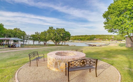 House in Gordon, Texas, United States 1