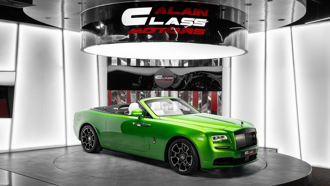 Cabriolet in Dubai, United Arab Emirates 1 - 17535843