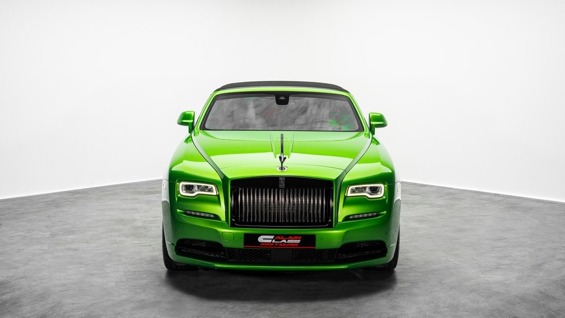 Cabriolet in Dubai, United Arab Emirates 3 - 17535843