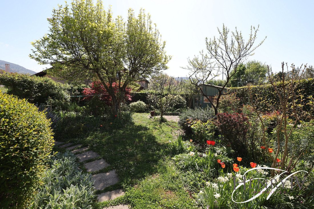 Villa in Eybens, Auvergne-Rhône-Alpes, France 2 - 17536247