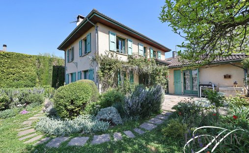 Villa in Eybens, Auvergne-Rhône-Alpes, France 1