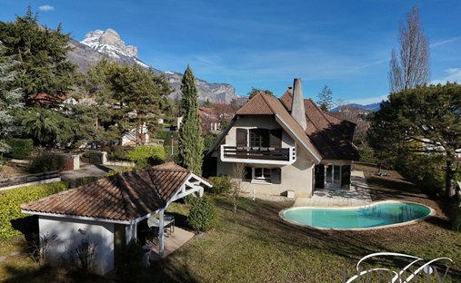House in Corbonne-Centre-Maréchaux, Saint-Ismier, France 1