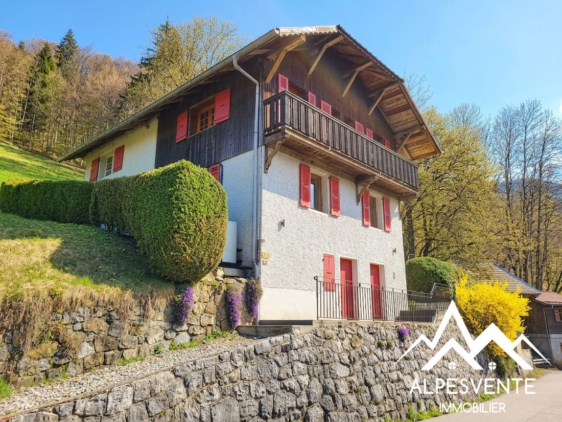 House in Saint-Jean-d'Aulps, Auvergne-Rhône-Alpes, France 1 - 17525476