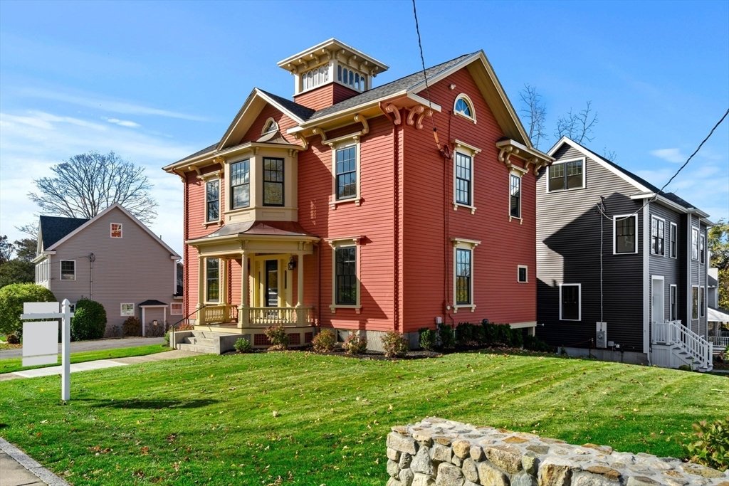 House in Woburn, Massachusetts, United States 3 - 17535763