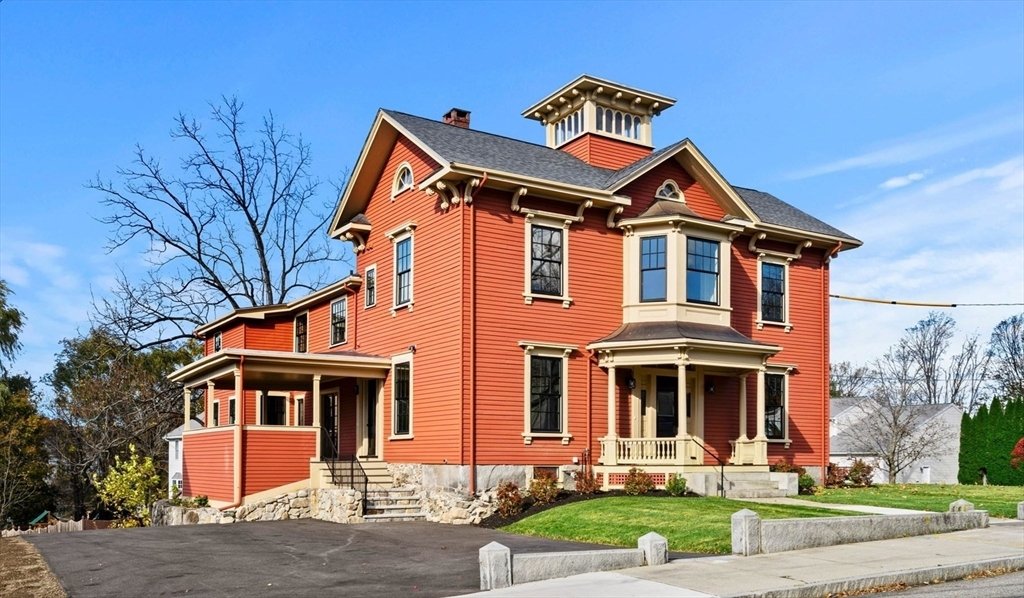 House in Woburn, Massachusetts, United States 1 - 17535763