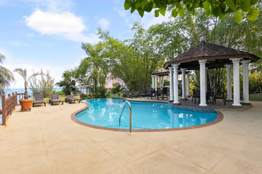 Apartment in Ocho Rios, Jamaica 2 - 17536322