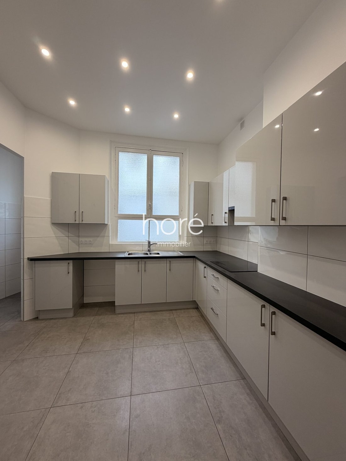 Apartment in Bois de Boulogne, Paris 16e Arrondissement, Paris 4 - 17536126