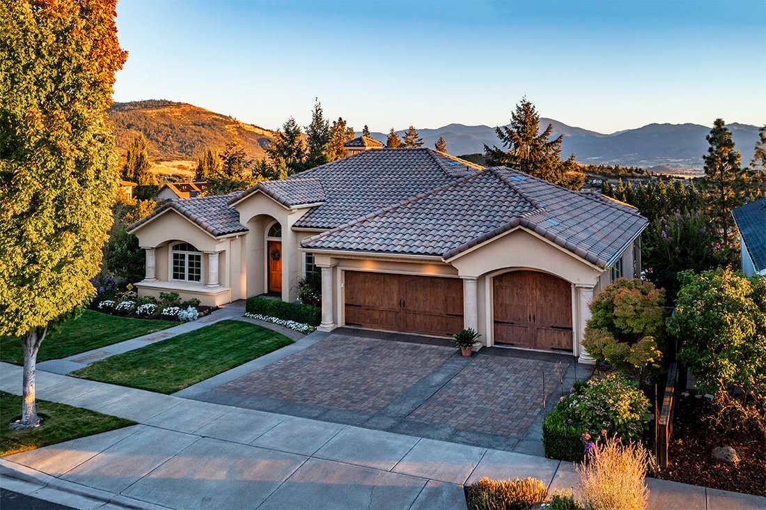 House in Medford, Oregon, United States 4 - 17535963