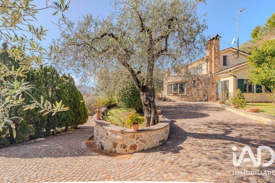 Villa in Villanova d'Albenga, Liguria, Italy 3 - 17535705