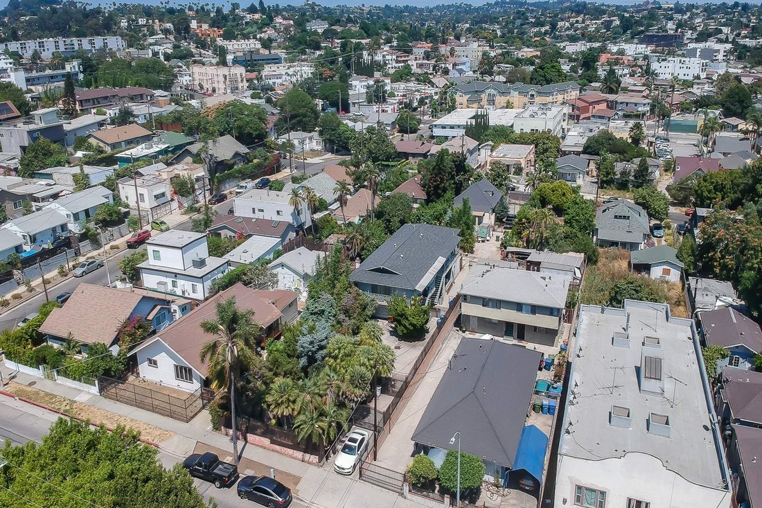 Los Angeles, California, United States 4 - 17535746