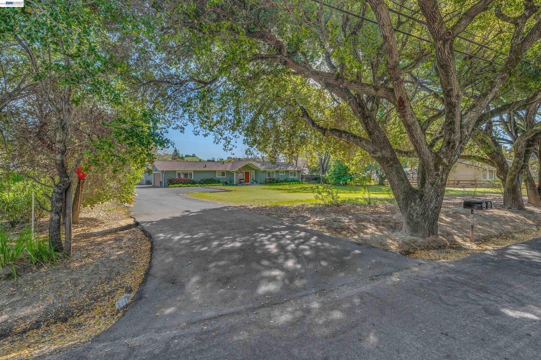 House in Danville, California, United States 3 - 17535966