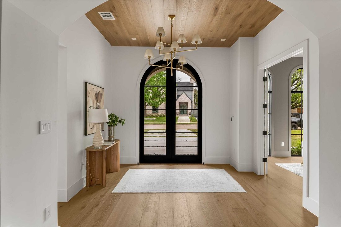 House in Dallas, Texas, United States 2 - 17535811