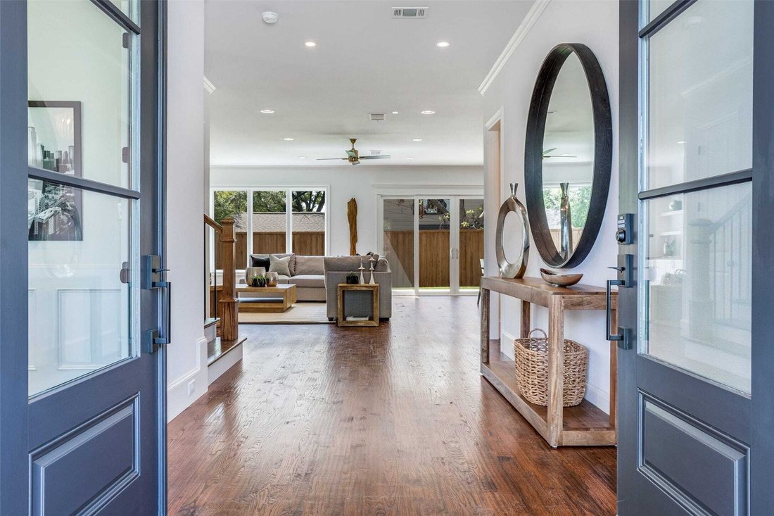 House in Dallas, Texas, United States 2 - 17535897