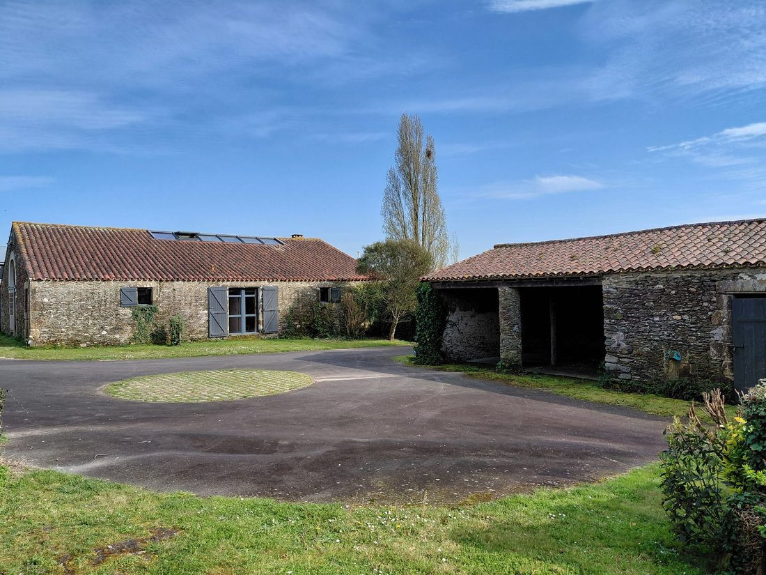 Farm Ranch in La Garnache, Pays de la Loire, France 2 - 17536174