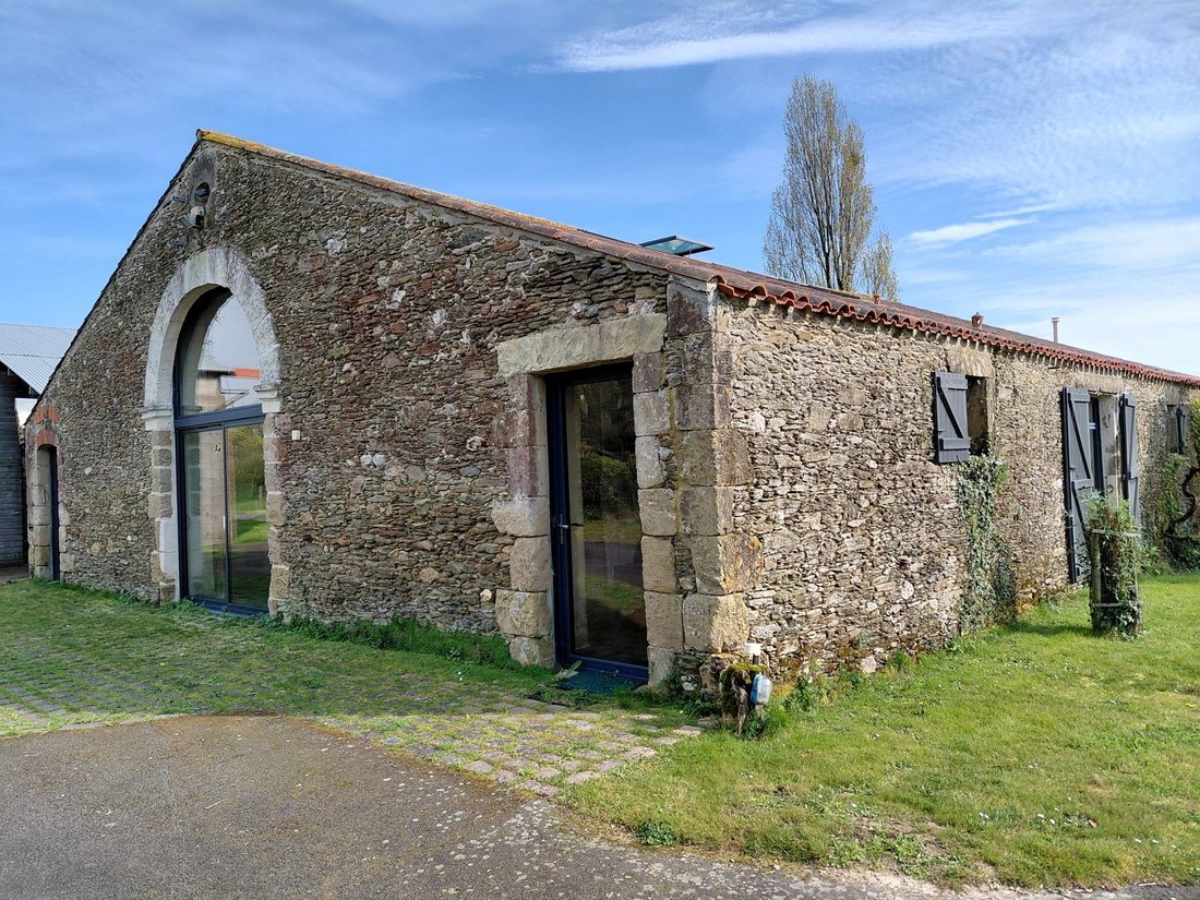 Farm Ranch in La Garnache, Pays de la Loire, France 1 - 17536174