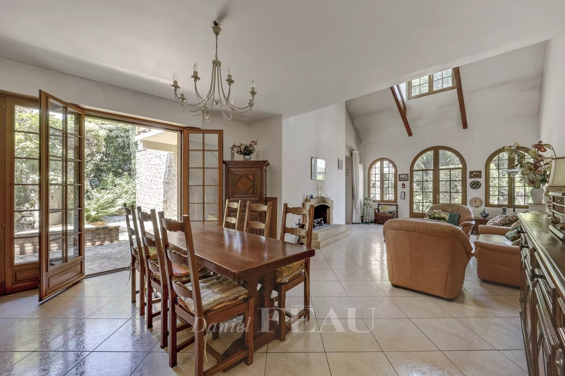 House in Pontel, Saint-Germain-en-Laye, France 3 - 17530533