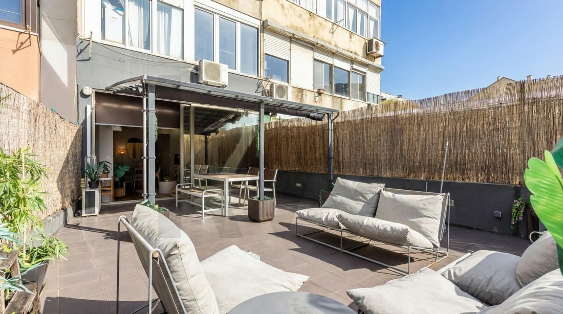 Apartment in Arroios, Lisbon, Portugal 3 - 17526015