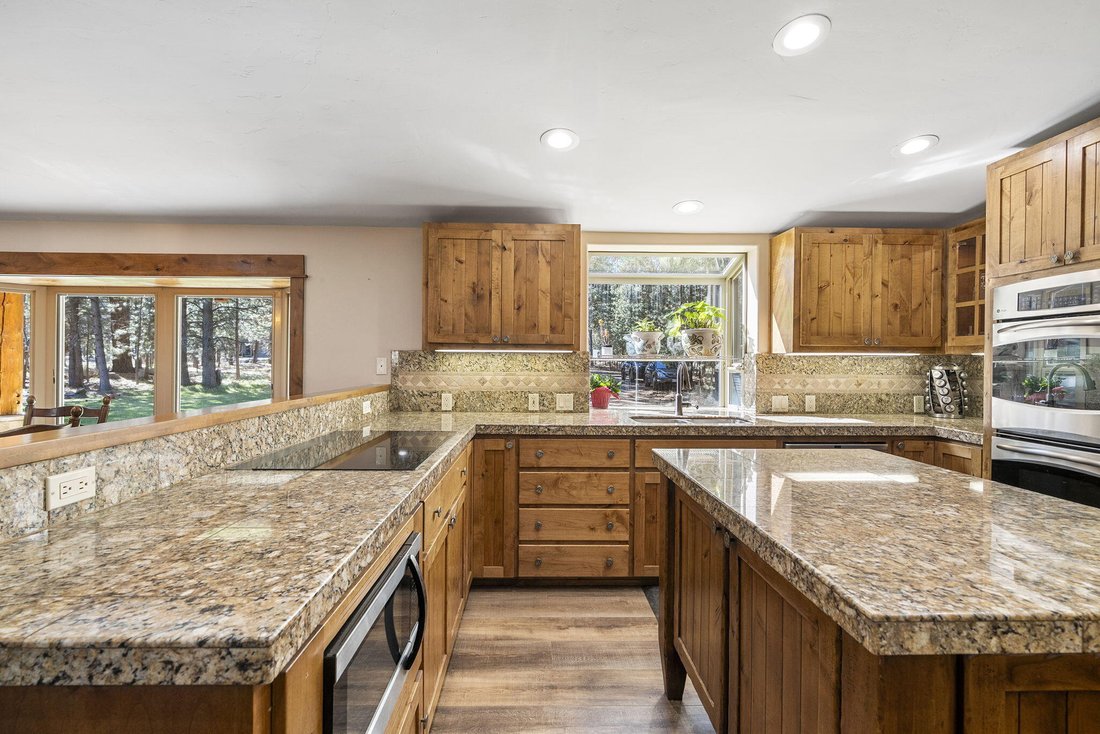 Land in Bend, Oregon, United States 3 - 17536812