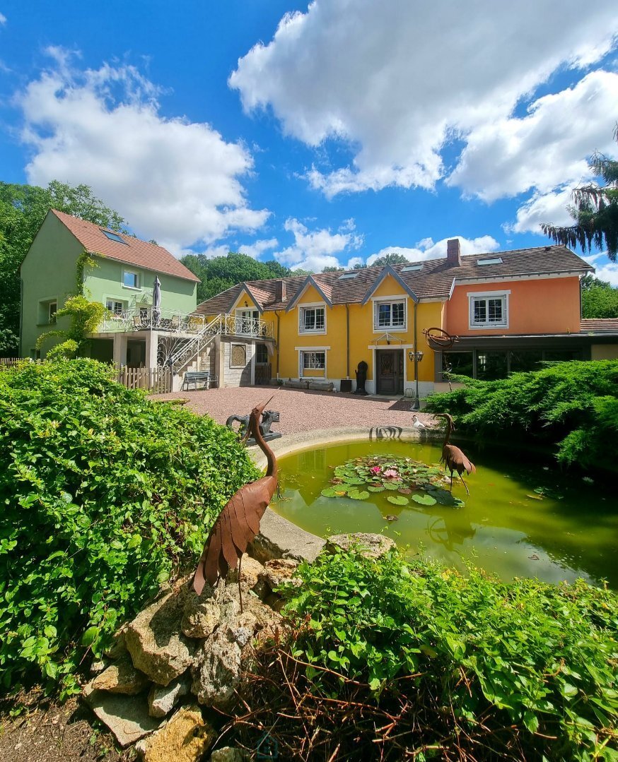 Estate in Coulommiers, Ile-de-France, France 4 - 17537120