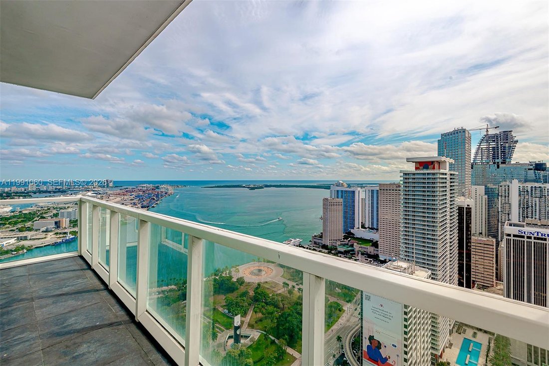 Condo in Miami, Florida, United States 3 - 17536960