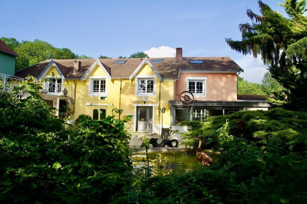 Estate in Coulommiers, Ile-de-France, France 3 - 17537120
