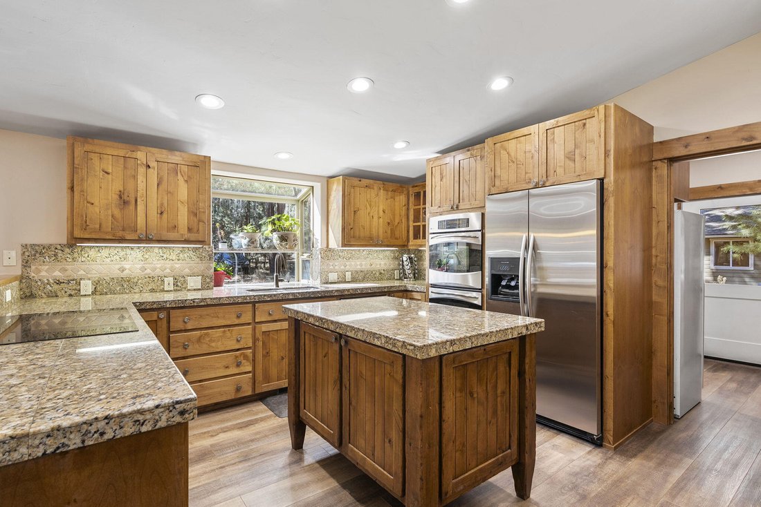 Land in Bend, Oregon, United States 2 - 17536812