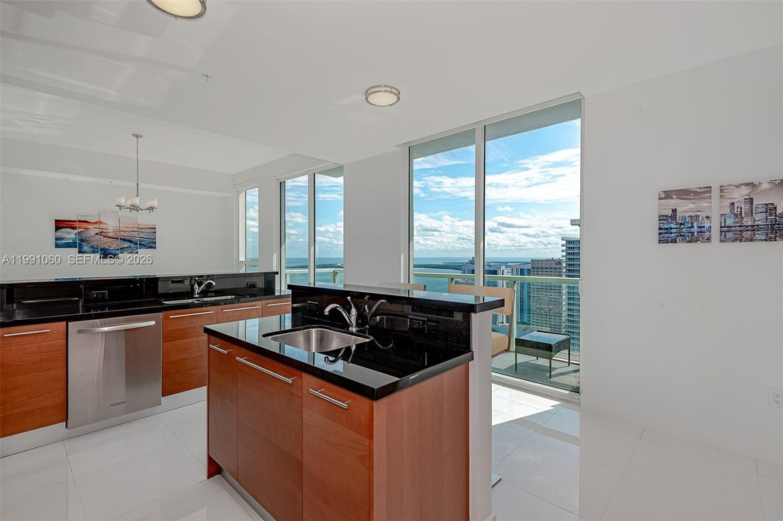 Condo in Miami, Florida, United States 4 - 17536960